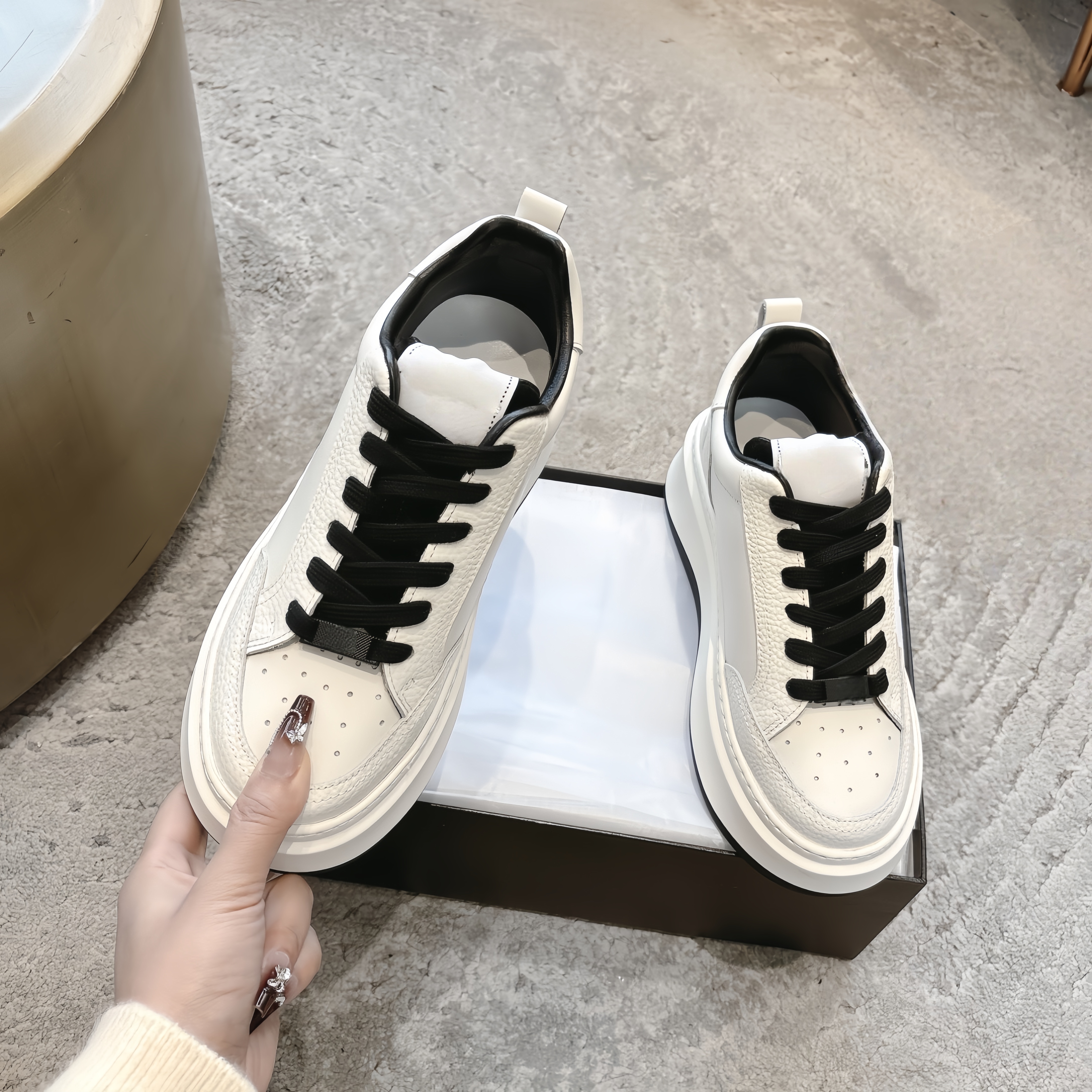 Luxury Women's Casual Platform - Leather Sneaker Care Kit 리뷰 및 가격
